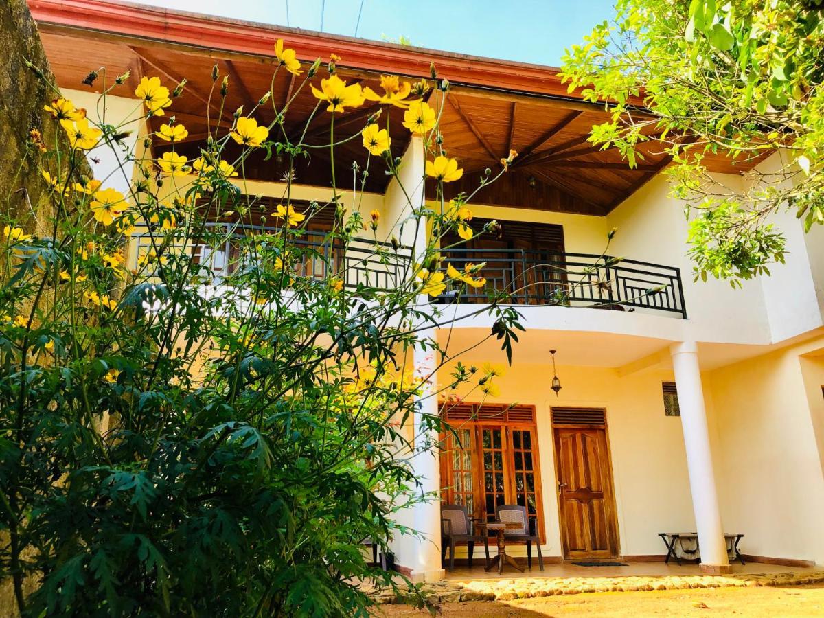Hotel Mango Tree Nearest Adam'S Peak Nallathanniya Bagian luar foto